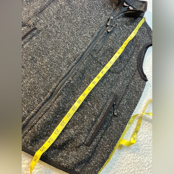 Free Country Men's Full Zip Up Gray Sweater Fleece Vest Zip Pockets Size Small - Picture 4 of 5